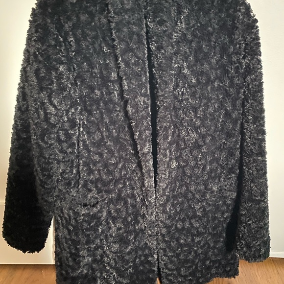 Aritzia teddy coat black xs - Picture 4 of 4